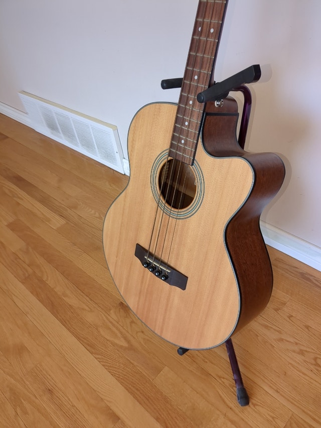 Cort acoustic bass Guitars Edmonton Kijiji