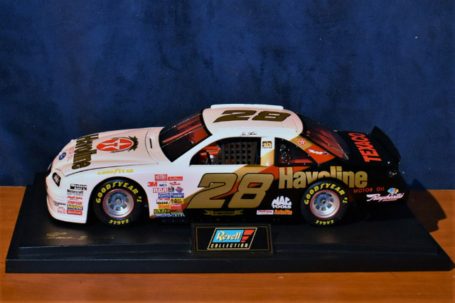 1/18  Scale NASCAR & Racing Diecasts in Arts & Collectibles in Bedford - Image 2