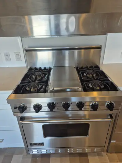 36" Viking oven, View more