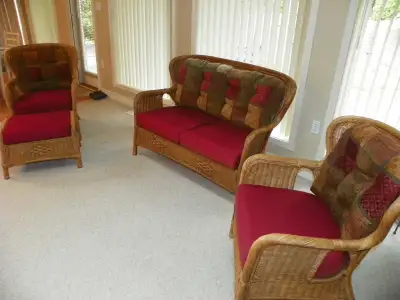 FOR SALE FOUR PIECE WICKER LOVESEAT AND CHAIR SET., View more