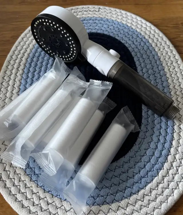 Filtered Shower Head with Multiple Replacement Filters in Other in Calgary - Image 2