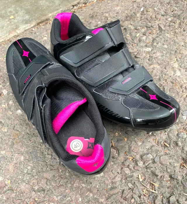 MTB and road shoes, pedals, like new waterproof back bag62863284448897122