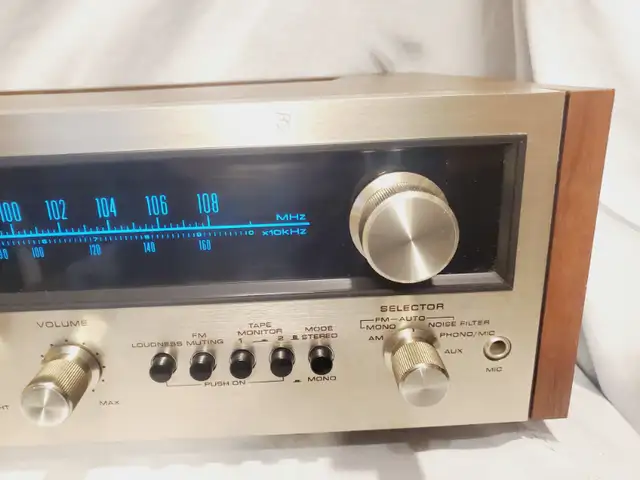 Vintage Pioneer Receiver Model SX-525 in Stereo Systems & Home Theatre in Mississauga / Peel Region - Image 4