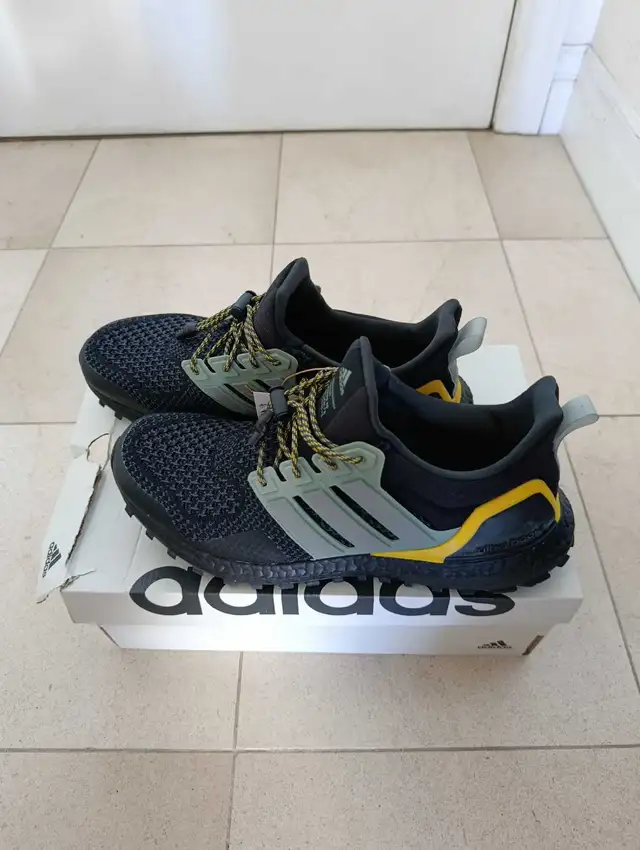 Adidas Ultraboost 1.0 BRAND NEW Men US9  in Men's Shoes in City of Toronto - Image 3