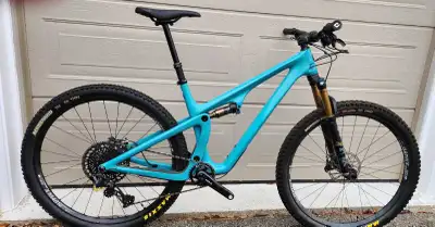 New 2022 Yeti SB115 T2 Carbon, Large, New, View more