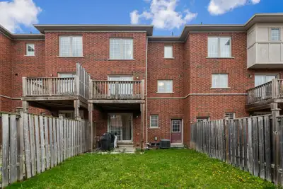 Prime Location! Steps To Plaza & Go Train! This Spacious & Sun-Filled Townhome Offers A Functional L...