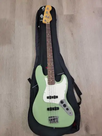 Fender Player 2 Jazz Bass (Toronto Pickup Mar 17–19), View more
