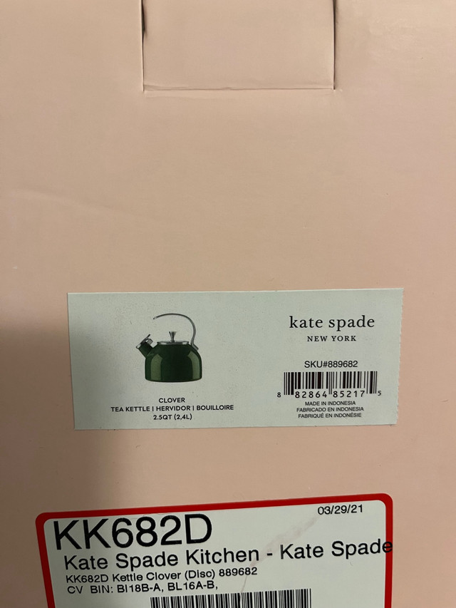 Kate Spade Tea Kettle - Clover in Other in St. Catharines - Image 3