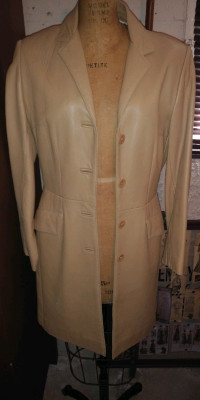 Superbe manteau en cuir véritable beige mi long Dimitri small