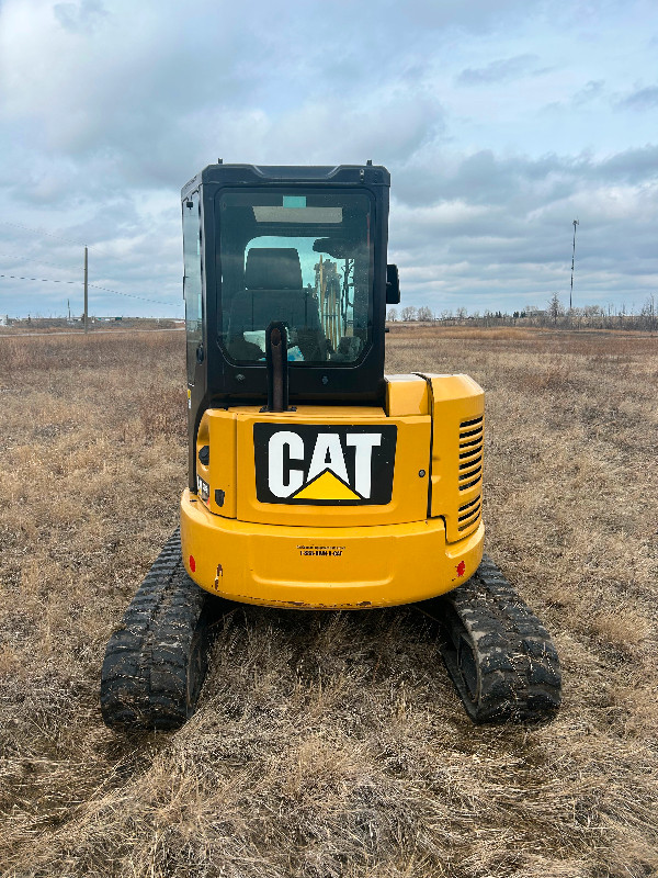 2017 Caterpillar 304E2 Excavator 2500 hr in Heavy Equipment in Kelowna - Image 4