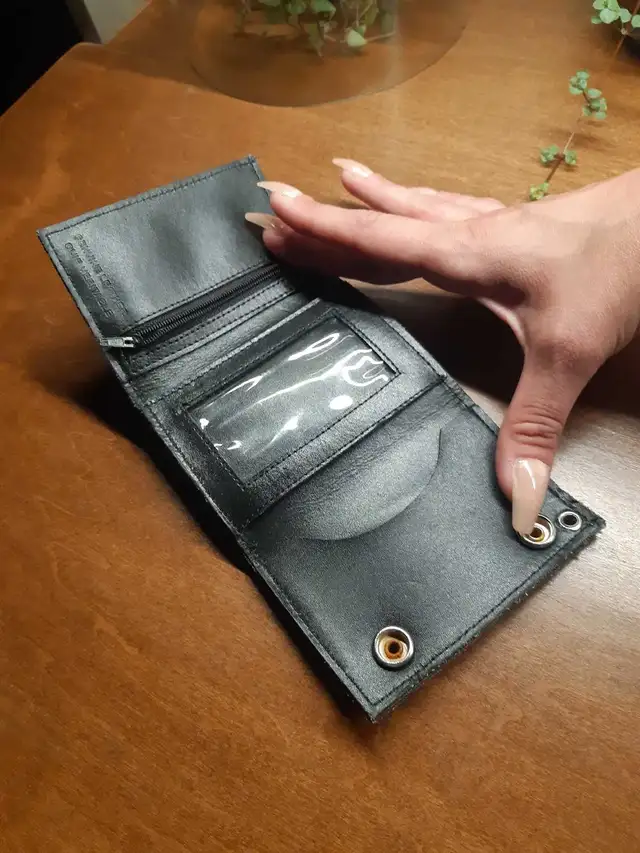 mens genuine leather "choppers" biker wallet in Men's in Calgary - Image 8