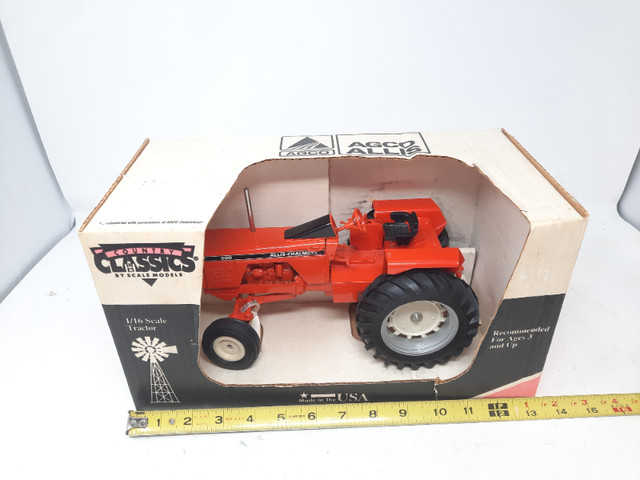 1/16 Allis Chalmers 200 Toy Tractor Summer Open House June 1999 in Arts & Collectibles in Sarnia - Image 2