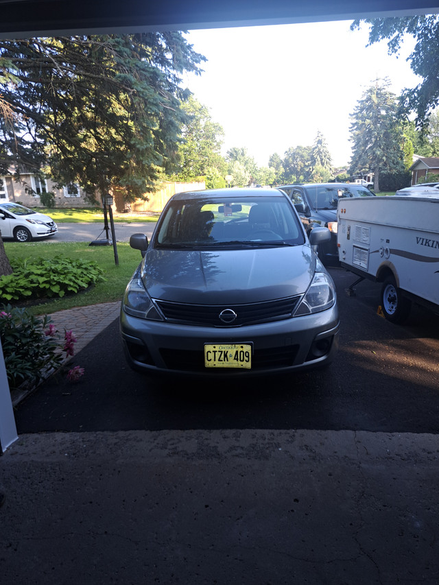 2010 Nissan Versa Hatchback - 183000 KM in Cars & Trucks in Ottawa - Image 3