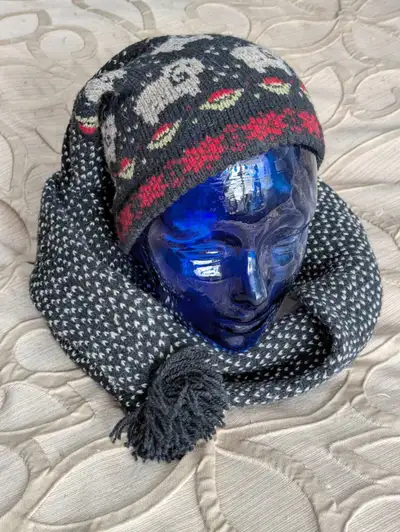 Super LONG Traditional 100% Wool Nordic Ram /Hearts Scarf Hat!, View more