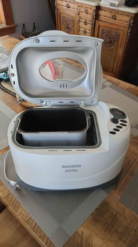 Black & Decker Bread Maker - only used once