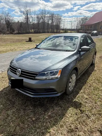 2017 Volkswagen Jetta Trendline - $9000 O.B.O 191,608 kms Car is in good condition, there are a few...