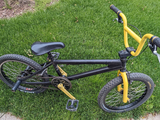 Boys BMX bike - 8c533De4 9673 497f B37e F90108ccb5bD?rule=kijijica 640 Jpg