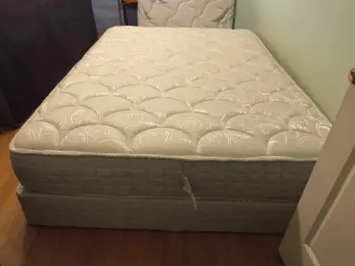 Delivery included -Queen size spring mattress and boxspring , View more