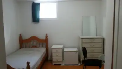 Room for rent, Finch/Victoria P, Seneca College,(male)Include Internet, Laundry and utilities. Looki...