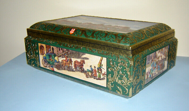 Beautiful Vintage Domed Litho Metal Biscuit Tin - E Otto Schmidt in Arts & Collectibles in City of Toronto