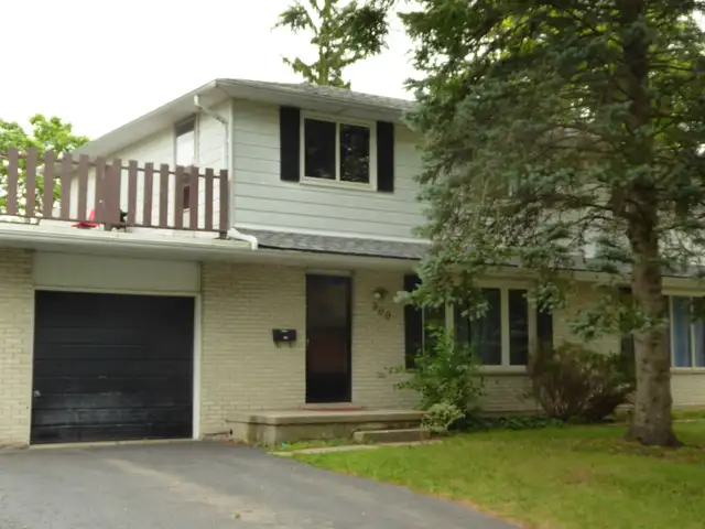 1 bedroom in a two story house for renting since May 1