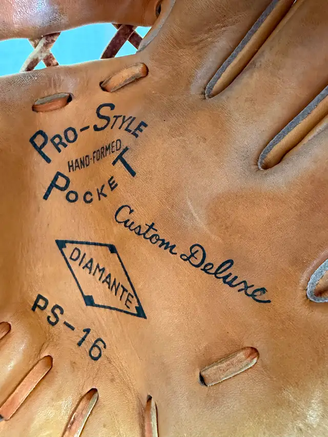 Vintage Diamante baseball glove PS-16 rawhide laced in Baseball & Softball in Hamilton - Image 6