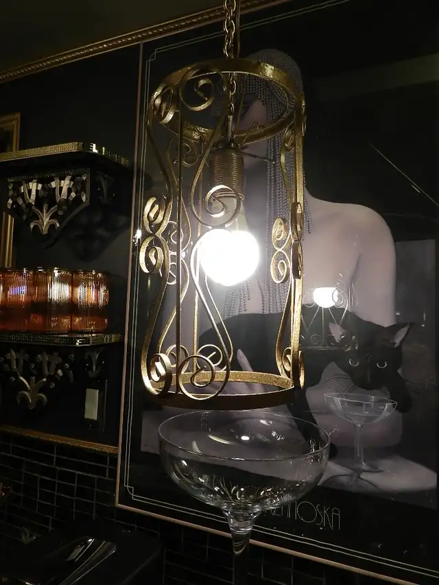 Vintage 2pc MCM Swag Scroll Iron Pendant Lights in Indoor Lighting & Fans in Oshawa / Durham Region - Image 4