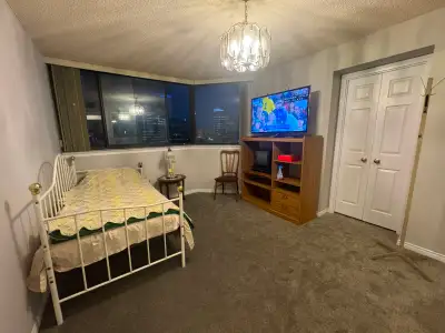 A wonderful opportunity to live in one of the best and most vibrant residential towers (Condo) in do...