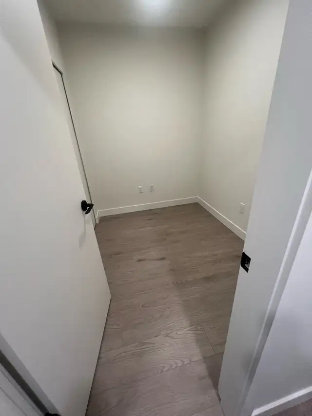 Apartment for rent in Surrey Central 