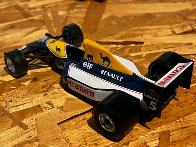 Burago 1/24 Formula 1 Diecast Cars in Arts & Collectibles in La Ronge - Image 4
