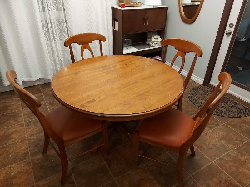 Dining Room Table with 4 Chairs and Leaf Dining Tables & Sets North