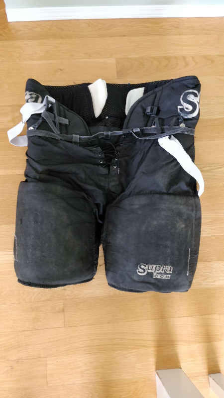 CCM Supra Hockey Pants - Senior *Price Negotiable* in Hockey in Nanaimo