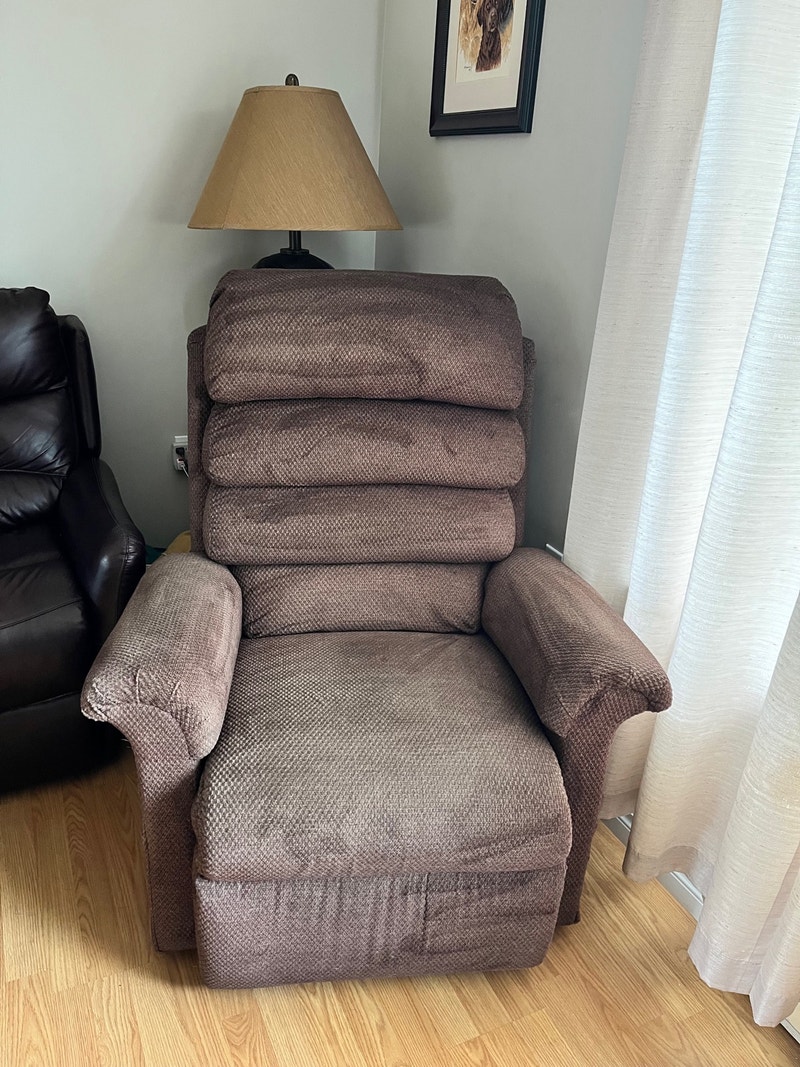 Lift chair Chairs & Recliners Annapolis Valley Kijiji