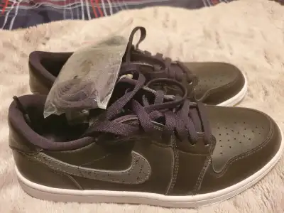 Size 8.5 New Never