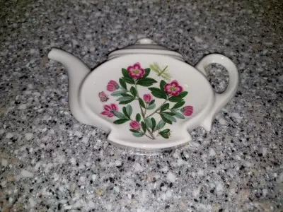 Portmeirion Botanic Garden tea bag holder/spoon rest, View more