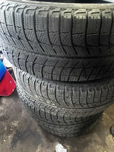 Selling Four Michelin X Ice 205/60R16 Winter Tires No Longer Have A Vehicle That Can Use Them Good F...