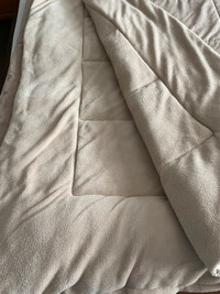 Twin size bed cover