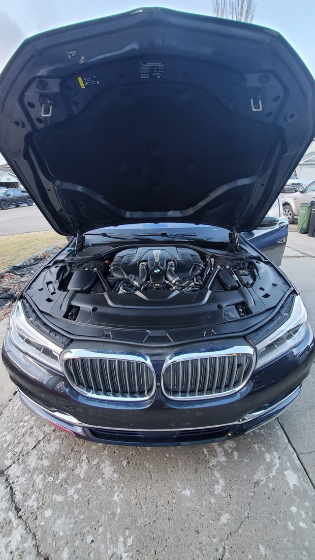 2017 BMW 750li x-drive in Cars & Trucks in Edmonton - Image 2