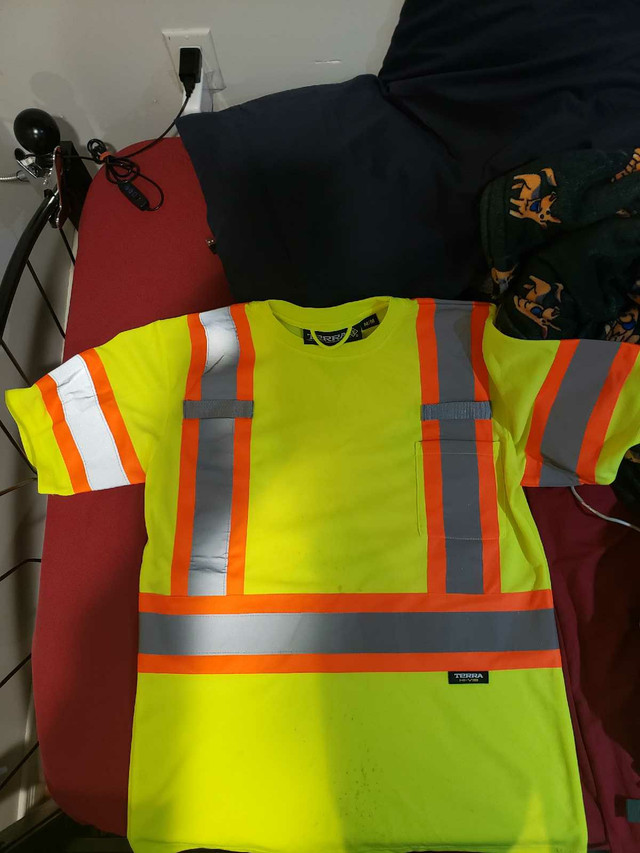 Terra Hi-Vis vest in Multi-item in City of Toronto