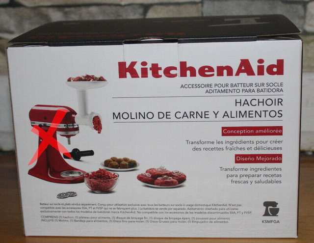 KitchenAid FOOD GRINDER ATTACHMENT (New). dans Robots culinaires et mélangeurs  à Ville de Montréal