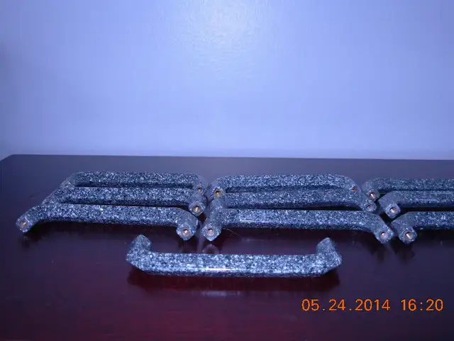 Lot11 granite n 5 solid stainless steel handles/poignees armoire in Cabinets & Countertops in Longueuil / South Shore - Image 6