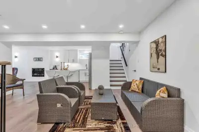 Newly renovated walkout basement. Modern kitchen, living and dining space. Lots of light. 2 parking...