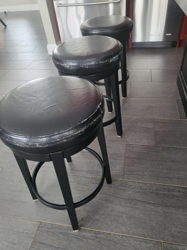 Swivel kitchen/bar stools, set of 3 Chairs & Recliners Belleville
