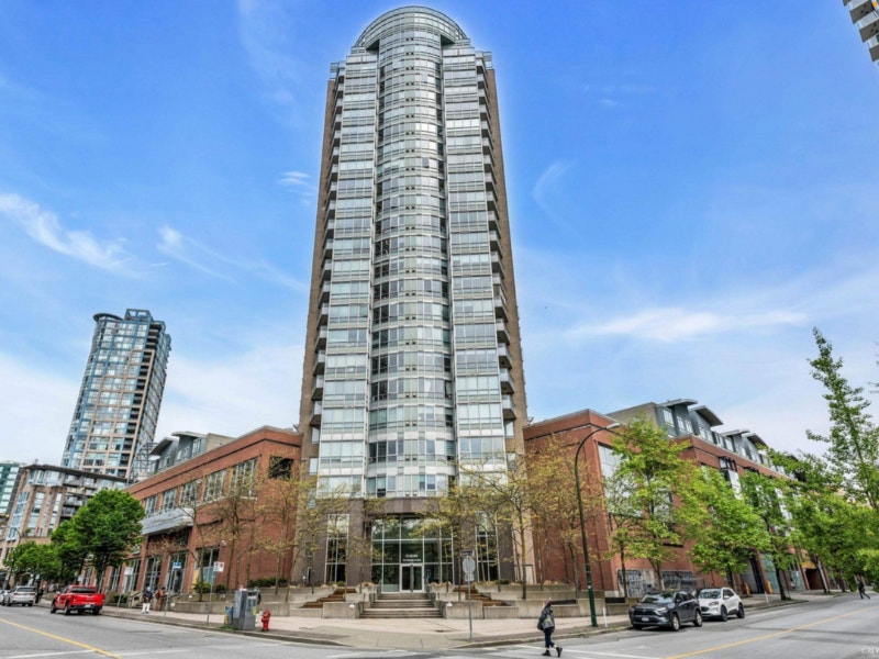 Cozy FullyFurnished OneBedroom Apartment in Vancouver Downtown Long Term Rentals Vancouver