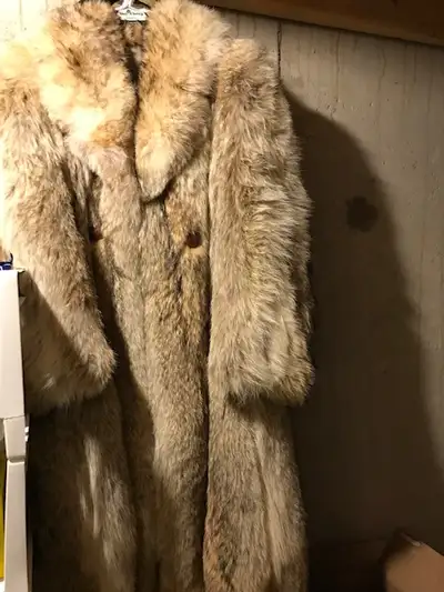 Mens real coyote fur coat, View more
