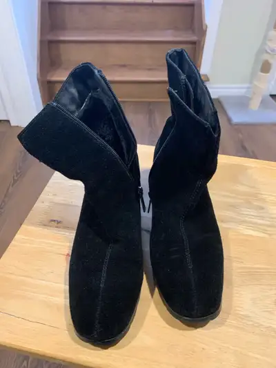 Bottines noires Valdini fourrées pointure 6, View more