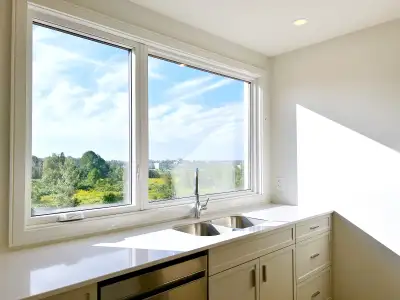 Upcoming vacancy 2 bedroom, 1.5 bath 4th floor - south facing unit, Our open-concept suites offer st...