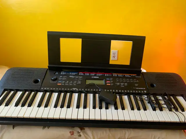 Yamaha Keyboard for sale