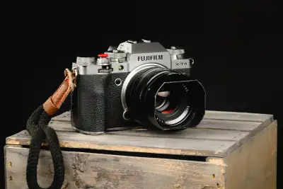 Fujifilm Cameras, Lenses, Instax Printer and X-Pro controller for sale! Fujifilm X-T4, UHS-II 128GB...