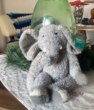 Vintage RUSS Tusk, View more